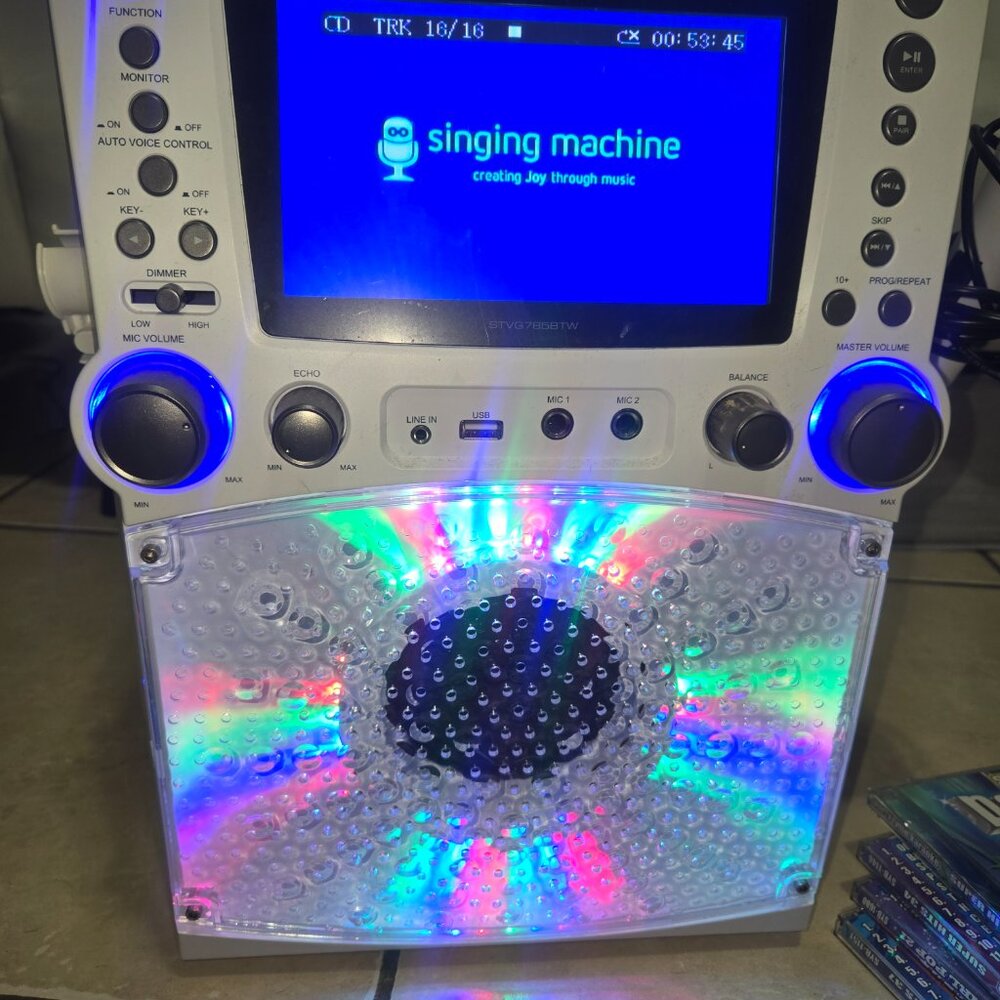 Karaoke Machine - Picture 2 of 9